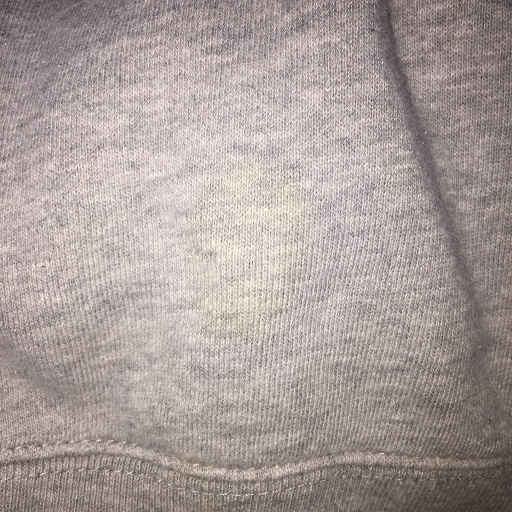 Tommy Hilfiger Logo Sweater - Picture 4 of 4